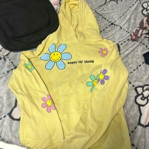 a nice yellow hoodie